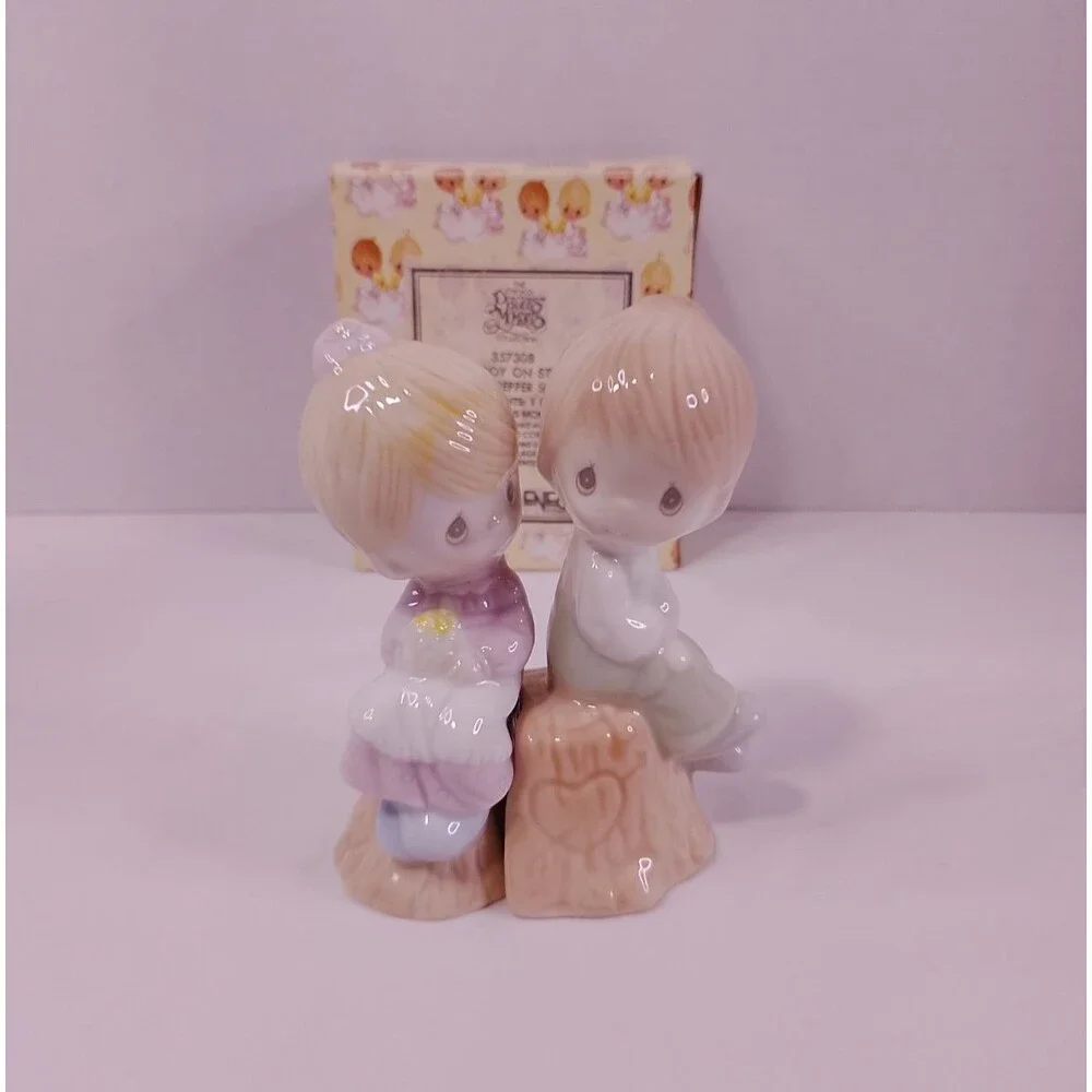 Vintage 1993 Precious Moments 357308 Girl/Boy on Stump Salt & Pepper Shakers Box